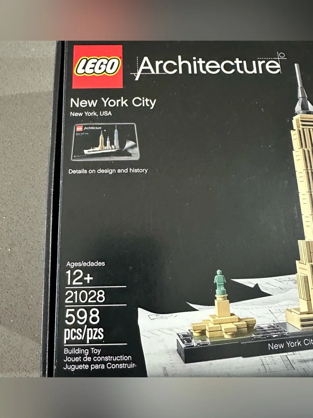 LEGO Architecture New York City 21028 Complete Counted w/ Box & Instructions